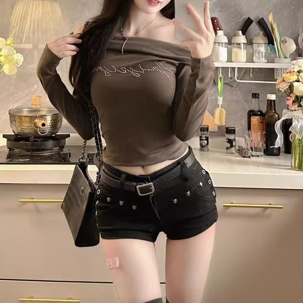 Mùa Hè Bán Thấp Eo Đinh Tán Quần Short Denim Nóng Gợi Cảm Quần Short Nữ Ngắn Quần ÔmQuần Short Nữ | BigBuy360 - bigbuy360.vn