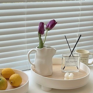 Bình sứ cách điệu hình cốc, bình sứ trắng cắm hoa - Gọn Decor