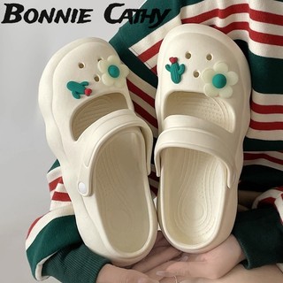 Hoa mới Mary Jane Croc giày nữ đáng yêu trái tim cô gái mặc tất cả các loại dép baotou thủy triều