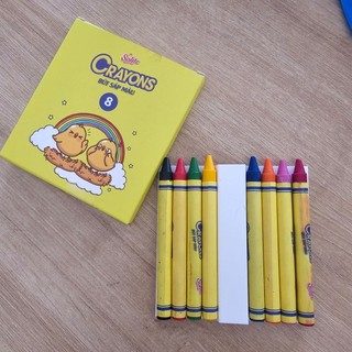 Hộp 8 cây bút màu sáp