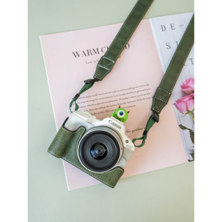  Ốp lưng máy ảnh Canon r50 R100 ốp lưng máy ảnh không gương lật phụ kiện dây đeo cổ tay r50 dễ thương 