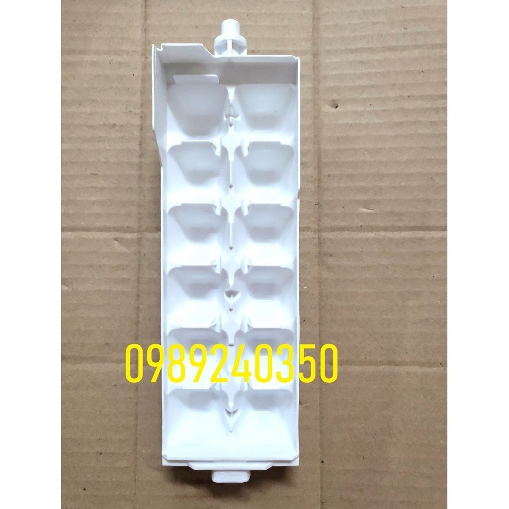 Khay đá tủ lạnh Toshiba kích thước dài 20,8cm ngang 7cm, Khay làm đá rơi mới chính hãng