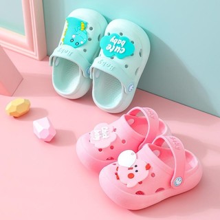 Dép trẻ em mùa hè trẻ em trong nhà chống trơn trượt hộ gia đình hoạt hình bé gái đế mềm tập đi baotou dép lỗ giày