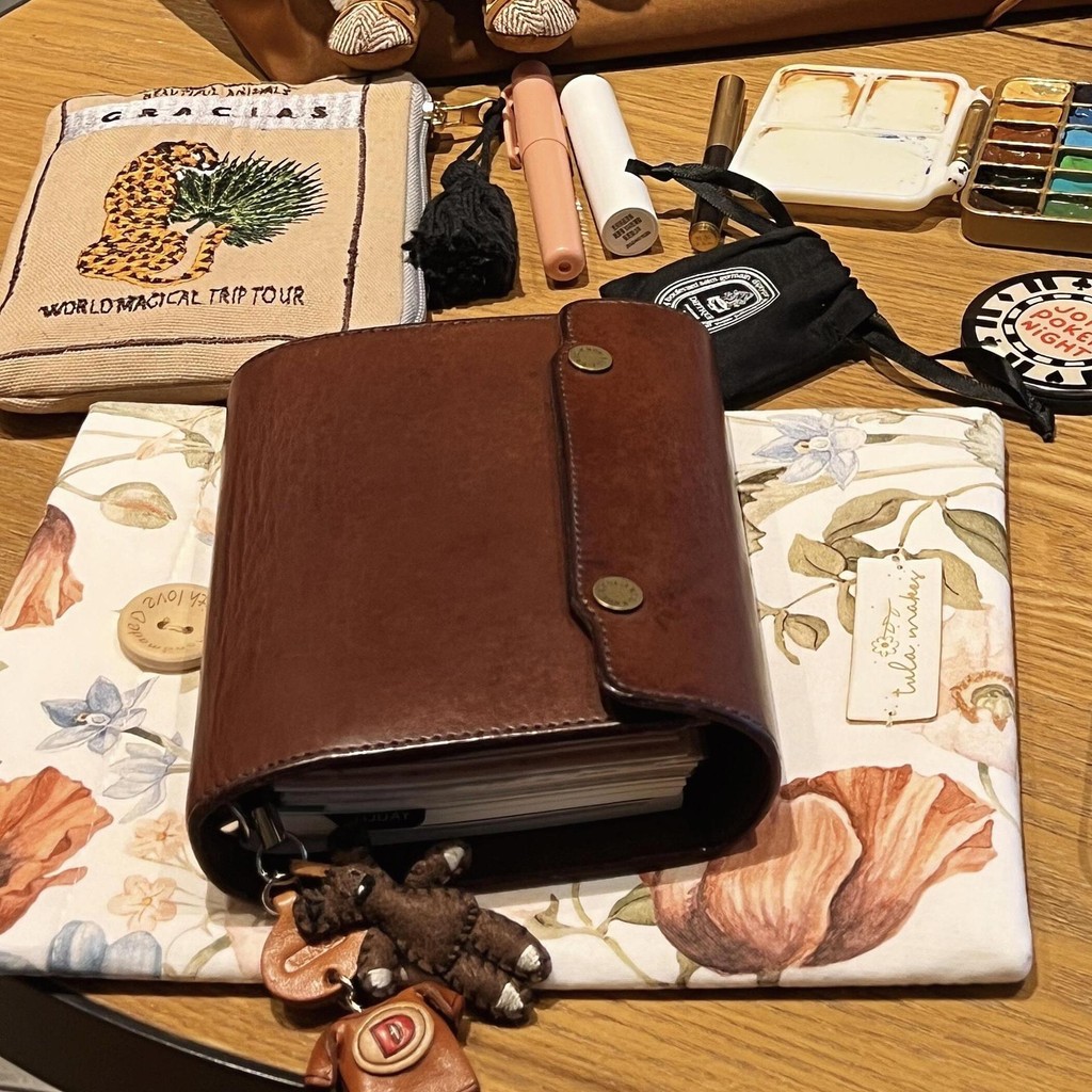 ❈ 🍎 ❈ 🇾 m5 ✻ ❈ ❈ ❈ 🍒 ☂ ❈ ❈ ❈ ✷ ❈ ❥ ❈ 🍒 ❈ ❈ ❈ 日 ❈ ๑ ❈ ❈ ❈ ❈ ❈ ❈ 🚚 Sổ tay cầm tay M5 màu nâu cổ điển S