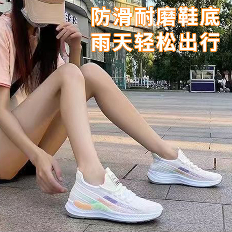 Giày Nữ Slip-on Giày Mùa Xuân Nhẹ Đế Mềm Giày Mẹ Mùa Hè Thoáng Khí Trung Niên Người Cao Tuổi Giày Đi Bộ Thể Thao