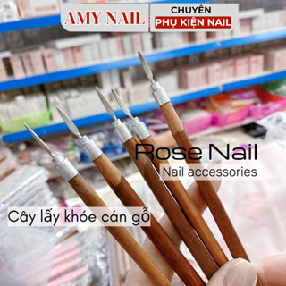 Cây lấy khóe móng chân cán gỗ nhỏ gọn, tiện lợi, giá rẻ