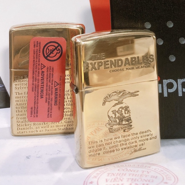 Vỏ Zippo khắc chìm The Expendables Chim Đậu Tử Thần, hàng loại 1 vỏ bằng đồng có tem đỏ