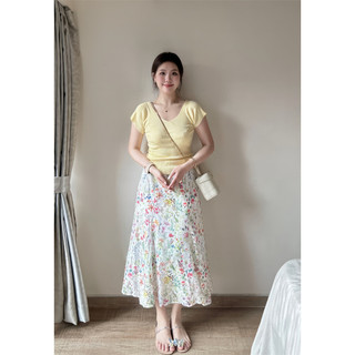 Mx 2024 Mùa Hè Phong Cách Mới Nhỏ Tươi Cổ Chữ V Dệt Kim Ngắn Tay Top + Ren Đuôi Cá Váy Hai Mảnh MX Sản Phẩm Mới 524