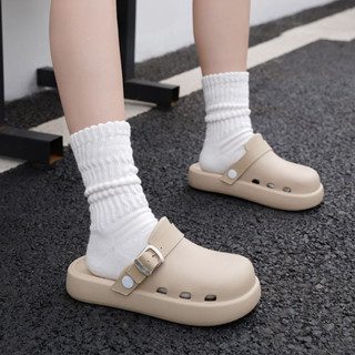  Dép Clogs Nữ 2025 Phong Cách Mới Dép Bánh Mì Nữ Đế Dày Dép Phẳng Bên Ngoài Mặc Nhà Dép Thường Ngày 