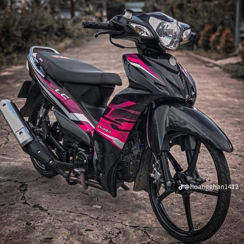 Tem dán xe Elegant . Mẫu tem rời lc có đủ màu , tem cao cấp bảo hành màu trọn đời xe