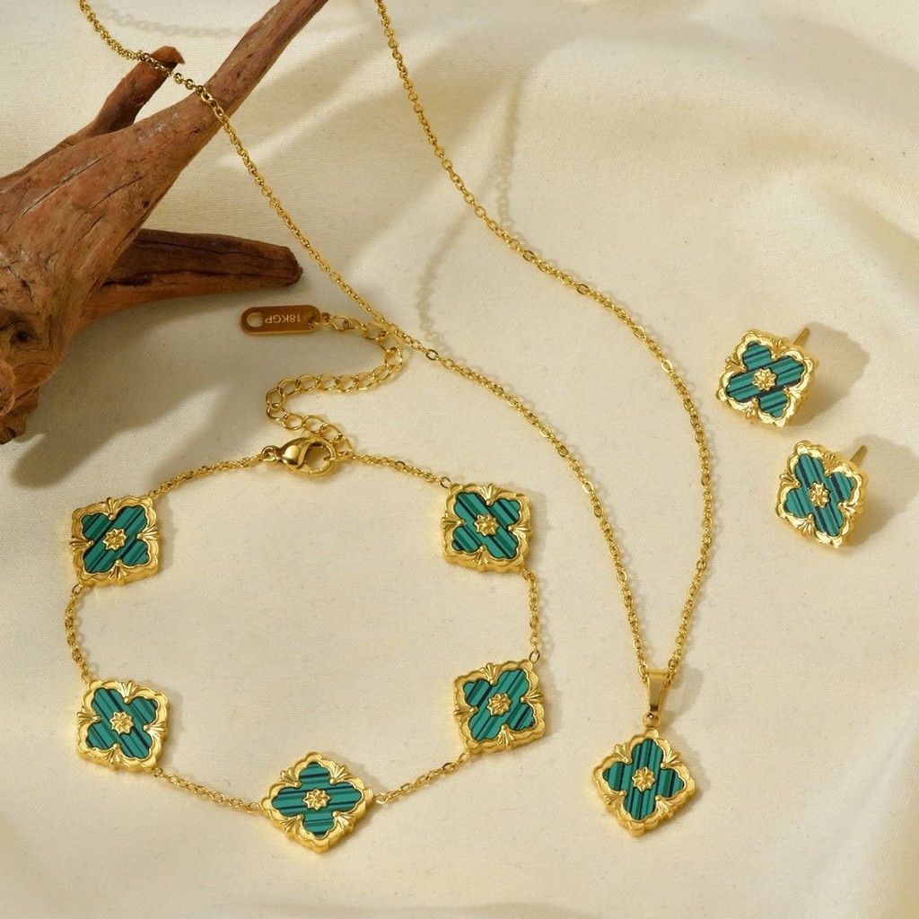 Thiết kế phong cách cung điện Cảm giác cỏ ba lá bốn lá Vòng tay / Vòng cổ / Bông tai Bộ trang sức phù hợp cổ điển Quà tặng tốt nhất cho bé gái