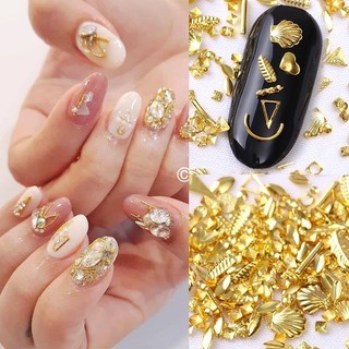 Đinh tán móng tay vàng 3D Vỏ kim loại Trang trí móng tay