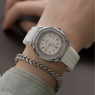 Đồng hồ nữ IBSO hugi PT133 dây silicone mềm, đính đá viền cao cấp. Đồng hồ thơi trang chính hãng Watch Đeo Tay Women