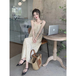 Váy cottagecore Váy 2 dây trễ vai bigsize nữ Đầm hai đi biển Retro Sling Đầm Nữ Mùa Hè 2024 Phong Cách Mới Đi Biển Kỳ Nghỉ Cao Cấp Không Tay Tính Khí Váy Dài