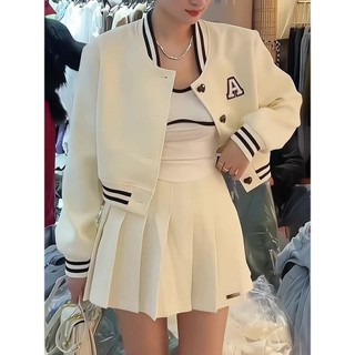 [Fei Fanmei] Cảm giác cao cấp Người ảnh hưởng tính khí thời trang đường phố Fried Bộ đồ giảm tuổi Áo khoác đồng phục bóng chày nữ