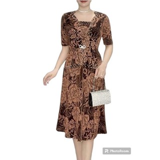 Váy, Đầm trung niên cổ kiểu vải thun nhũ áo dáng vest đính ngọc giấu bụng size 80kg, Đầm trung niên trẻ trung