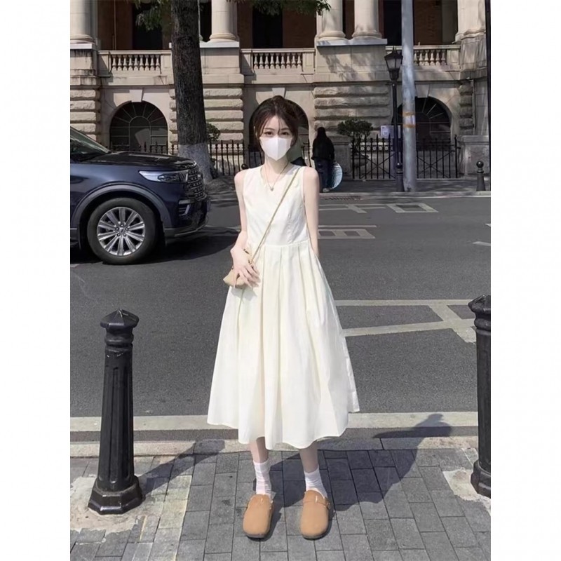 Váy 2 dây trễ vai nữ bigsize Đầm dài hai dây biển maxi đầm trắng váy trắng với dây đai không tay màu trắng phong cách pháp vào mùa hè | BigBuy360 - bigbuy360.vn