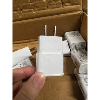 Củ sạc ss001 5v/1a chân dẹt thiết kế nhỏ gọn, tiện lợi