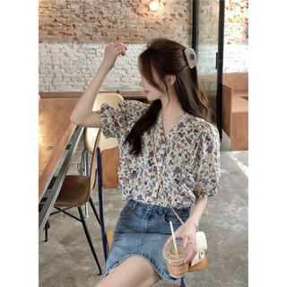 Suxi Mùa Hè Mới Pháp Retro Họa Tiết Hoa Cổ Chữ V Bong Bóng Tay Ngắn Áo Sơ Mi Nữ Top 240628