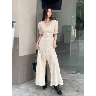 Đầm ren thời trang Behs làm ren hở hoặc lỗ thông hơi 2399