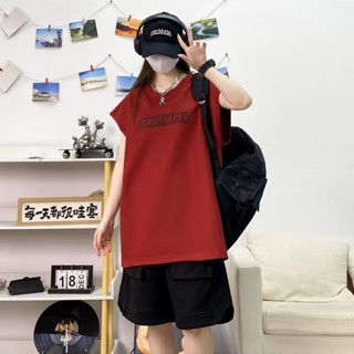 Áo thun nam ngắn tay nam xu hướng thời trang mùa hè Pu đẹp trai Áo Vest không tay 2024 Mới phù hợp Hợp thời trang in chữ nhung da hươu