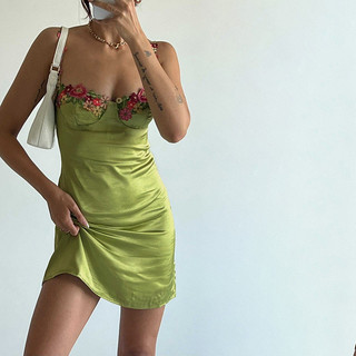 Đầm trơn Tính khí Váy thêu viền eo gợi cảm