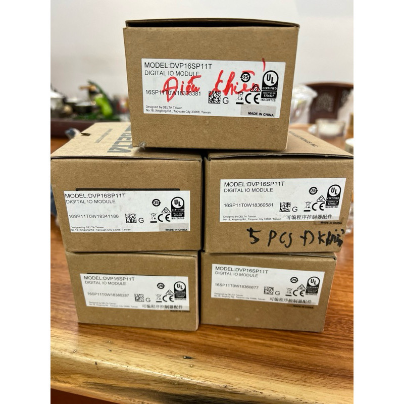 Module Mở rộng PLC DELTA DVP16SP11T | 16 Cổng Transistor | Điện Công Nghiệp