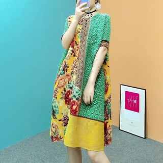 Miyake Đầm Phong Cách Nhăn Mùa Hè Phong Cách Mới Xếp Ly In Hình Rời Thời Trang Tính Khí Ngắn Tay Cổ Tròn Giữa Chiều Dài Đầm 2024 Phong Cách Mới Nữ