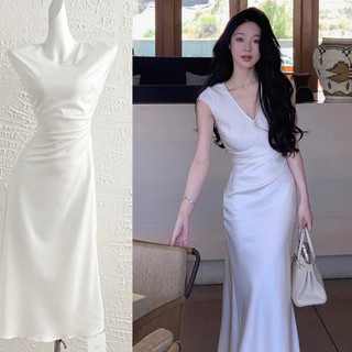 Từ Khoảnh Khắc Kochi Sister Cổ Chữ V Satin Đầm Đơn Giản Tính Khí Cao Cấp Niche Đuôi Cá Váy Dài