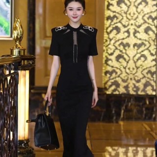 Tính Khí Cao Cấp Nữ Thần Khâu Mỏng Hơn Nhìn Ren 2024 Màu Đen Slim-fit Ôm Hơn Nhìn
