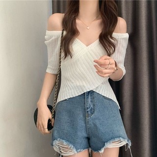 Áo len ngắn tay quây một vai Hot Girl