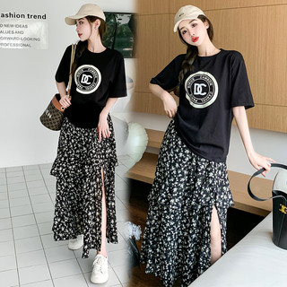 Váy hoa xẻ cho bà bầu