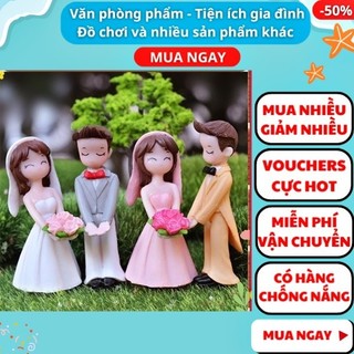 Móc khóa đôi cô dâu chú rể trao hoa - Cặp móc khóa cô dâu chú rể đáng yêu, Aplusmart