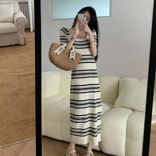 Đầm ngắn tay cổ vuông sọc nữ mùa hè phong cách mỏng dệt kim cổ điển Slim-fit Đầm vừa vặn đơn giản phù hợp