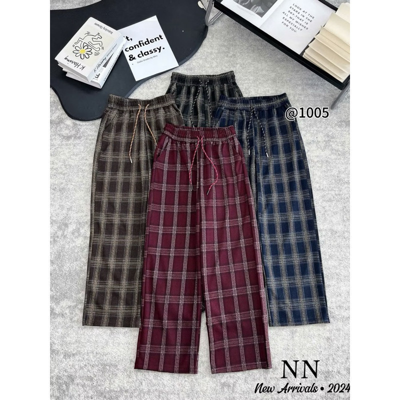 Quần nữ kẻ karo ống rộng chất dạ dày dặn, Quần caro vải dạ dày dặn cạp chun co giãn thỏa mái | BigBuy360 - bigbuy360.vn