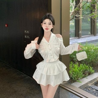 Trang Phục Nữ Nhẹ nhàng Thiết Kế Cho Nữ Áo Sơ Mi Lệch Vai Bánh Bèo sang trọng