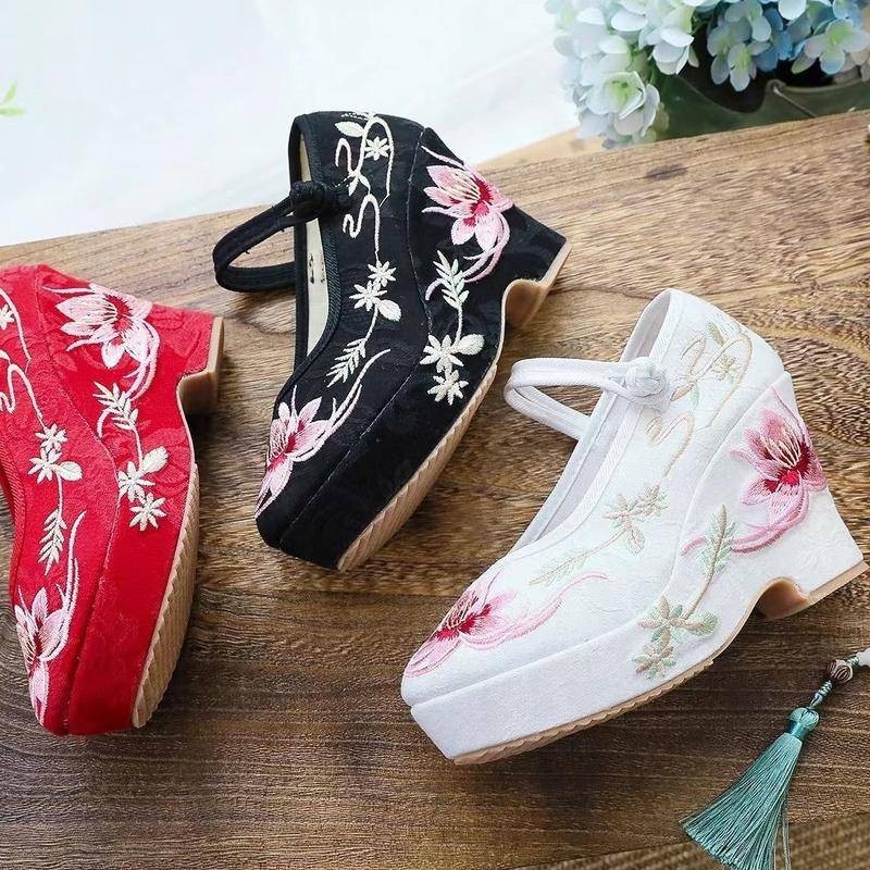 Giày thêu phong cách dân tộc mới, Giày vải truyền thống thêu 9cm, Giày Hanfu