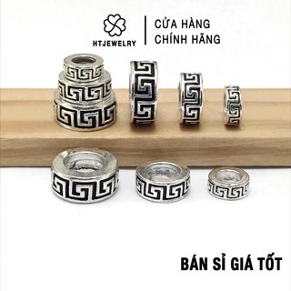 Charm chặn họa tiết chữ vạn htjewelry pl108
