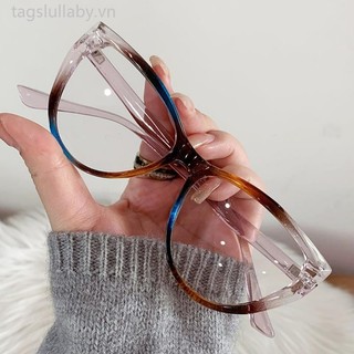 Kính thời trang nữ Kính gọng cổ điển