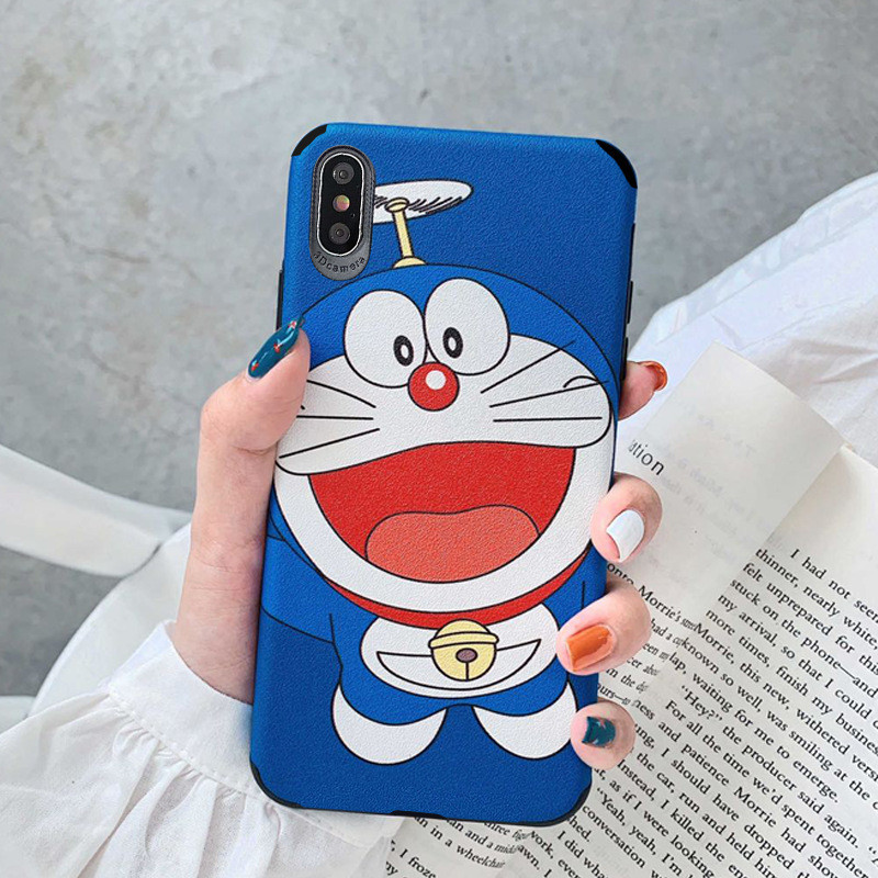 Ốp Lưng Da IMD Doraemon 3 - Nền Xanh - R074
