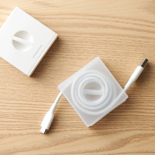 Hộp Đựng Dây Cáp MUJI Vuông Gọn Gàng Có Giá Đỡ Điện Thoại Tiện Lợi