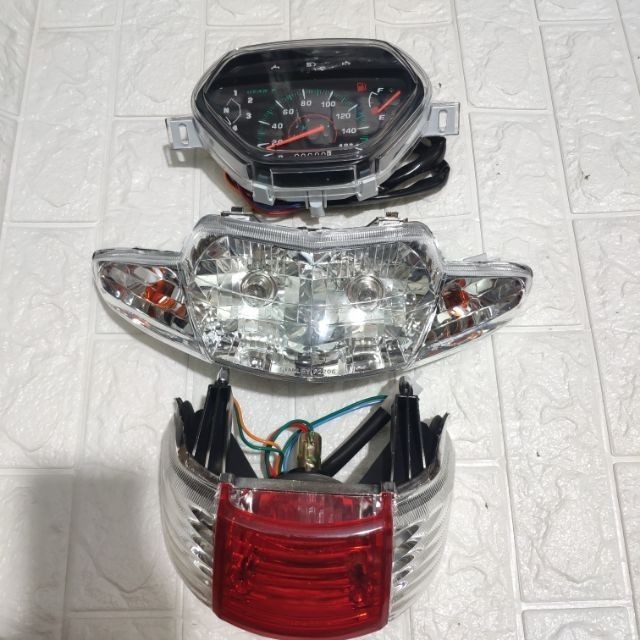Cụm đèn pha  kèm 2 bóng thường Cụm đèn hậu  Đồng hồ tốc độ gắn xe Wave nhỏ Wave Thái Wave 110 phụ tù