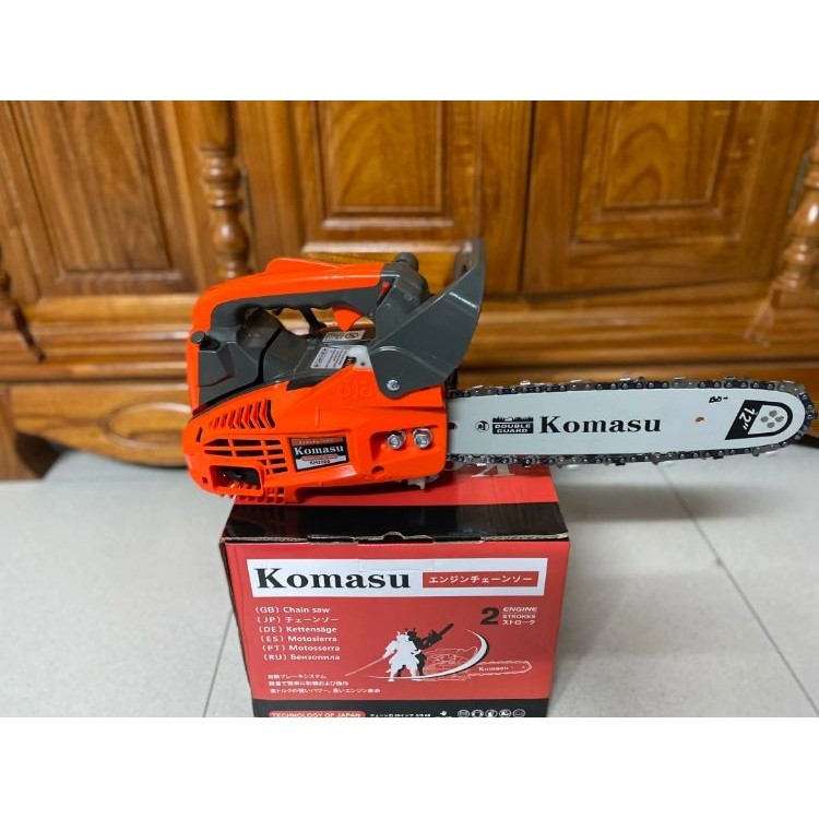 Máy cưa xích Komasu KM - 2500 Máy Cưa Xích Chạy Xăng Komasu KM 2500 Cưa Mini,Cưa cụt Lam 30mm bảo hà