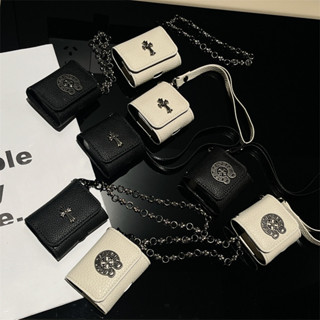Vỏ bảo vệ tai nghe Bluetooth bằng da thời trang cho Airpods4 airpod 1 2 Pro Air Pods 3 Airpods2 Airpods3 Airpod Pro2 AirPodsPro với mặt dây chuyền kim loại Vỏ Logo thương hiệu