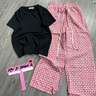 90. 251. SET BỘ ĐỒ ÁO CỔ TRÒN TAY NGẮN FORM VỪA THUN. GÂN. QUẦN SUÔNG CHATA ĐŨI CARO tim