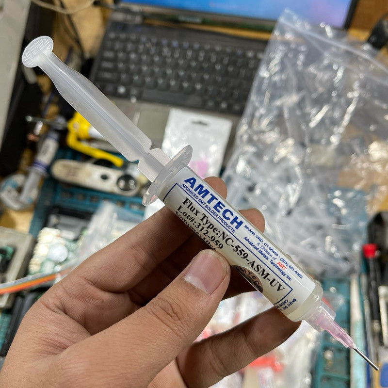 Tuýp xilanh mỡ hàn Không Chì Amtech NC-559-ASM-UV ống 10cc