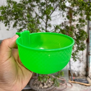 Gáo dừa nhựa mẫu mới cho gà ăn giá rẻ, 2 size lớn nhỏ - phụ kiện CHÍNH NGHĨA