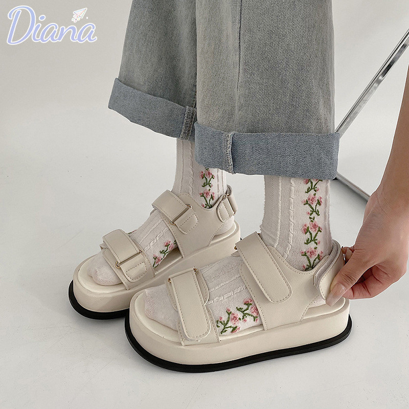 Dép nâng cao đế dày. Dép đơn giản. Dép thời trang Hàn Quốc. Dép đi biển ngoài trời
