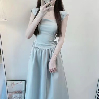 Váy 2 dây trễ vai Váy cottagecore đi biển body dáng dài Đầm Mùa Hè 2024 Phong Cách Mới Slim-fit Ôm Hơn Nhìn Cao Cấp Dây Rút Váy Dài