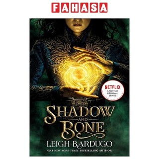 Shadow And Bone Book 1: A Netflix Original Series